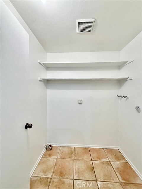 Building Photo - 153 Briarwood