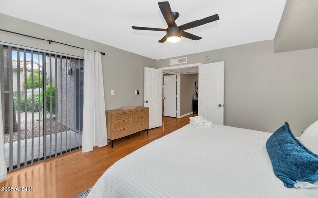 Building Photo - 9445 N 94th Pl