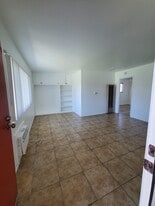 Building Photo - 413 W Ramona Dr