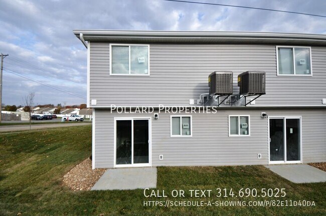 Building Photo - 1070 Arlington Way