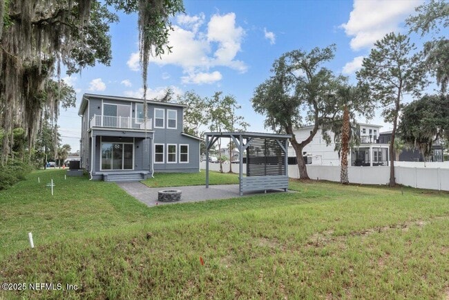 Building Photo - 5405 Heckscher Dr
