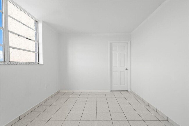 Building Photo - 14170 SW 84th St