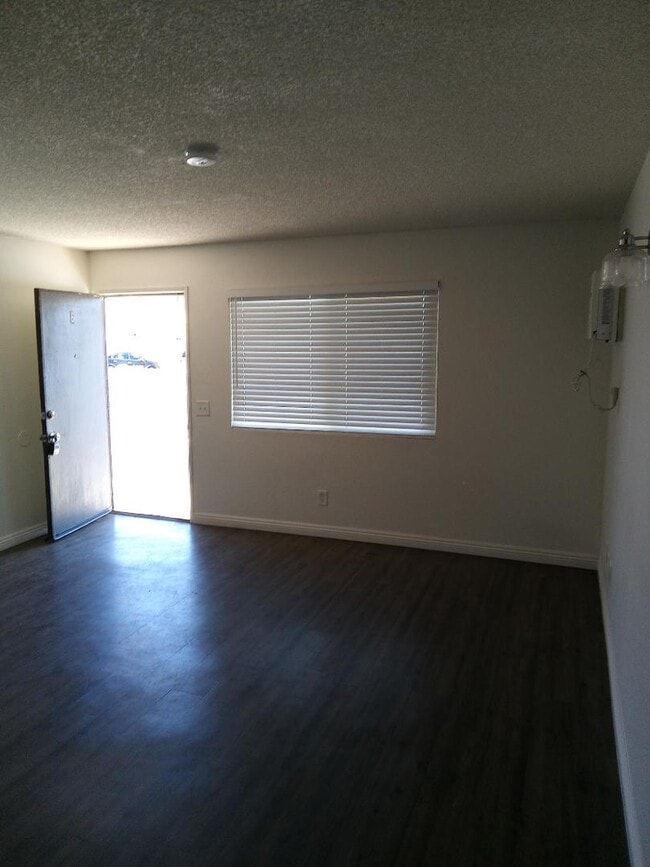 Building Photo - 3855 Stobbs Way