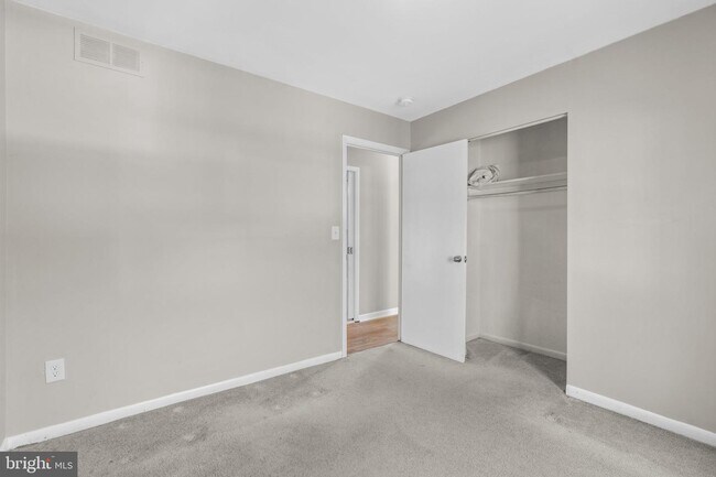 Building Photo - 8221 Millfield Ct