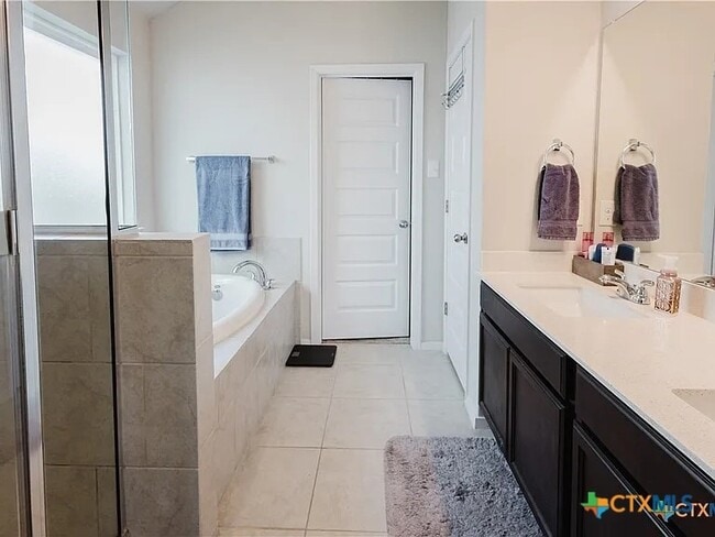 Building Photo - 228 Sage Meadows Dr