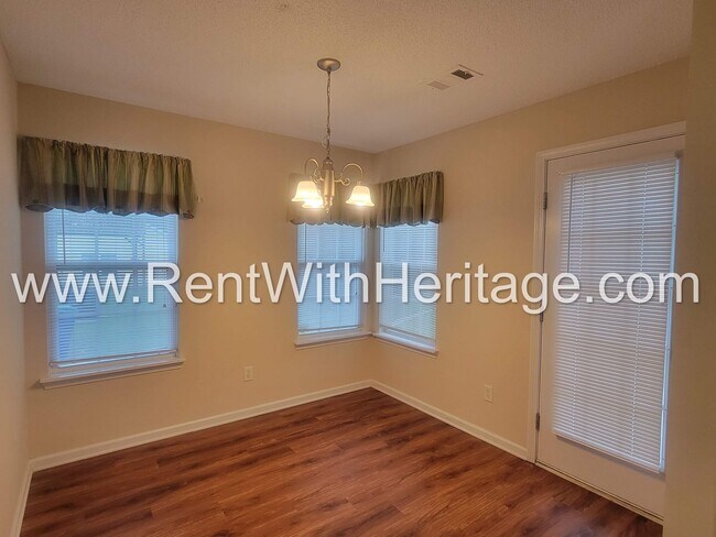 Building Photo - WOW!!! GORGEOUS HOME IN POPULAR CREEKSIDE SUBDIVSION / SWIM / TENNIS / UPGRADES GALLORE