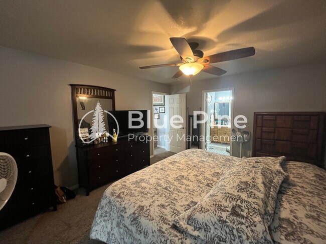 Building Photo - 5107 Lindee Ln