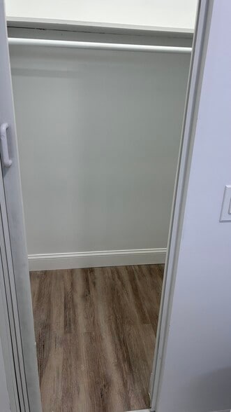 Building Photo - 340 Stuyvesant Ave