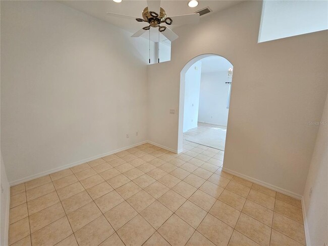 Building Photo - 920 Onager Ct