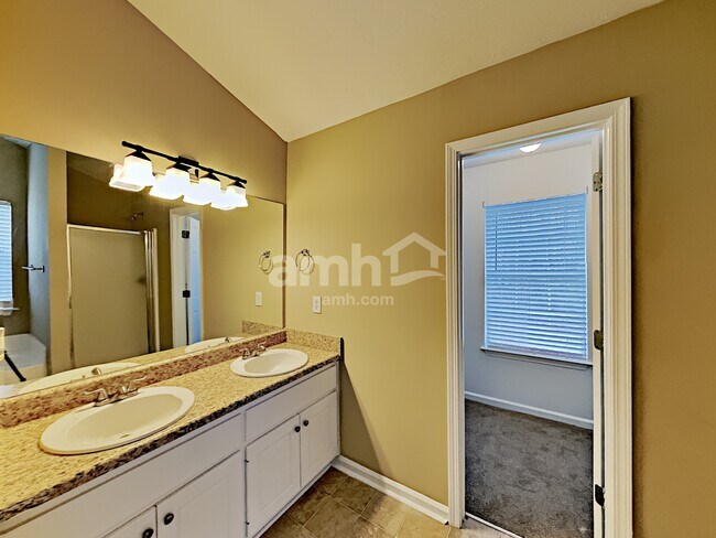 Building Photo - 4101 S Fork Dr