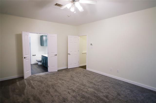 Building Photo - 2221 Rodgers Ln