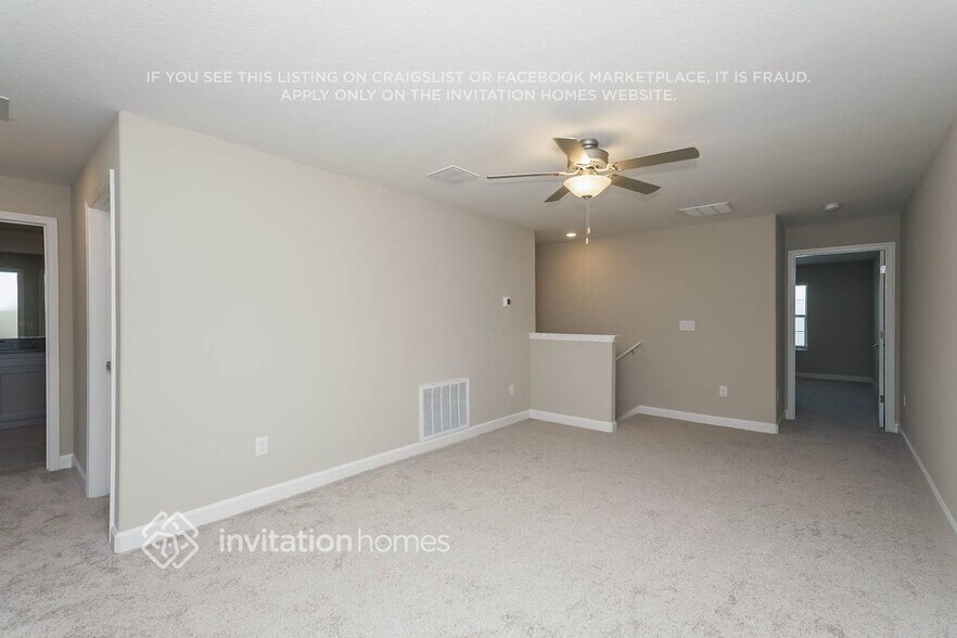 Building Photo - 2907 Coach Manors Way