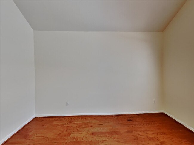 Building Photo - 30202 Deleon Fields Dr