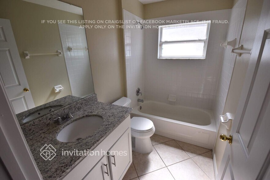 Building Photo - 13318 Meadowlark Ln