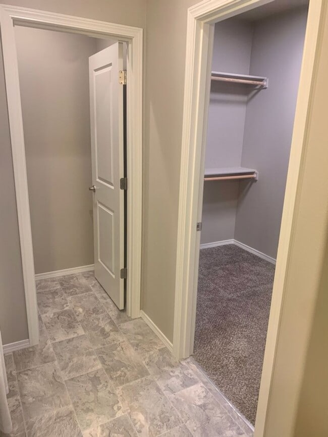 Building Photo - Beautiful 3 Bedroom Home in Moses Lake