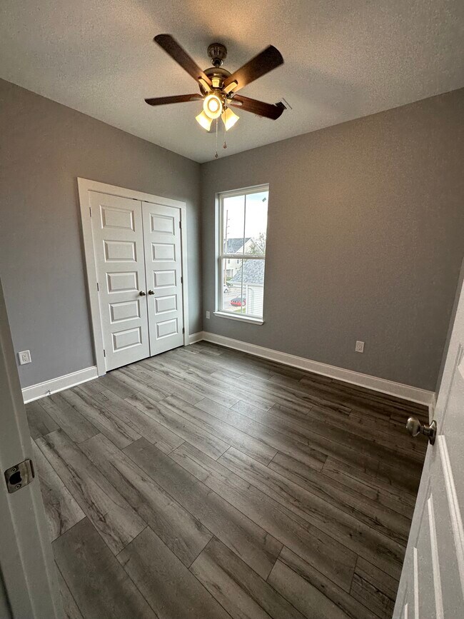 Building Photo - 1522 Sere St