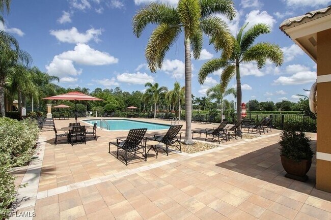Building Photo - 1810 Florida Club Cir