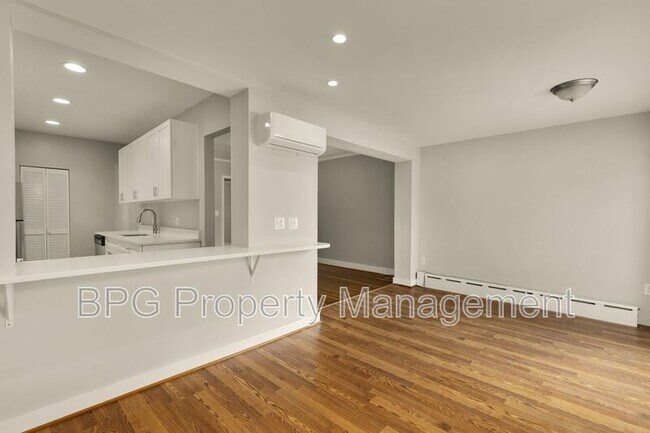 Building Photo - 1710 37th St NW