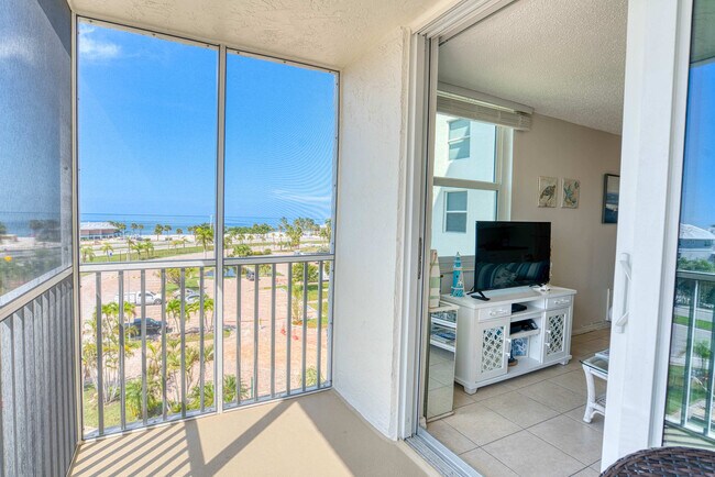 Building Photo - 5600 Bonita Beach Rd SW