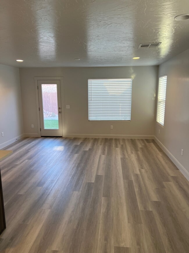 Building Photo - 4170 Phobos Wy
