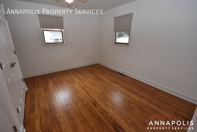 Building Photo - 254 Severn Rd