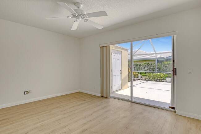 Building Photo - 1301 Sun Terrace Ct