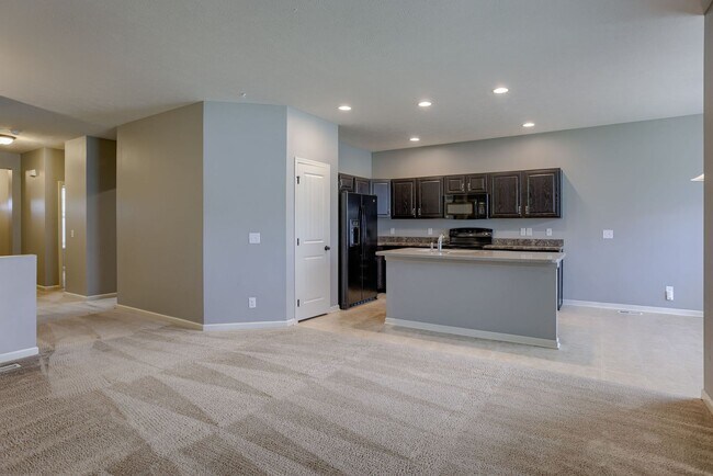 Building Photo - Spacious 4-Bedroom Near Lake Cunningham