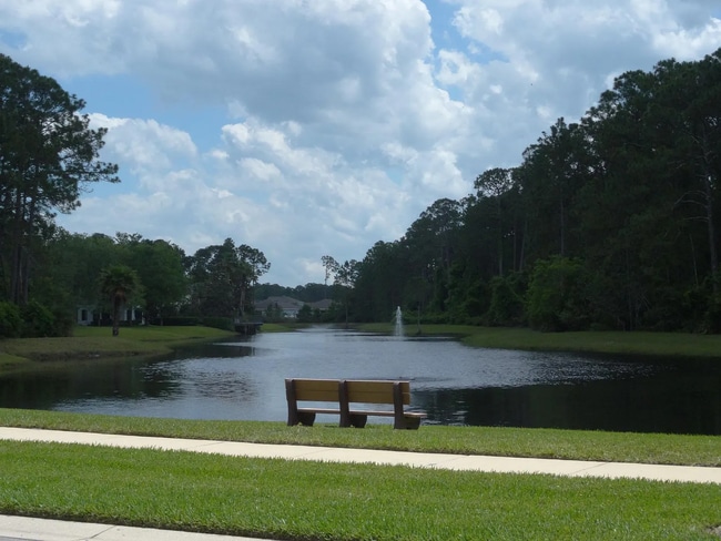 Building Photo - Belle Haven 2-Bedroom Condo with Pond View and Garage