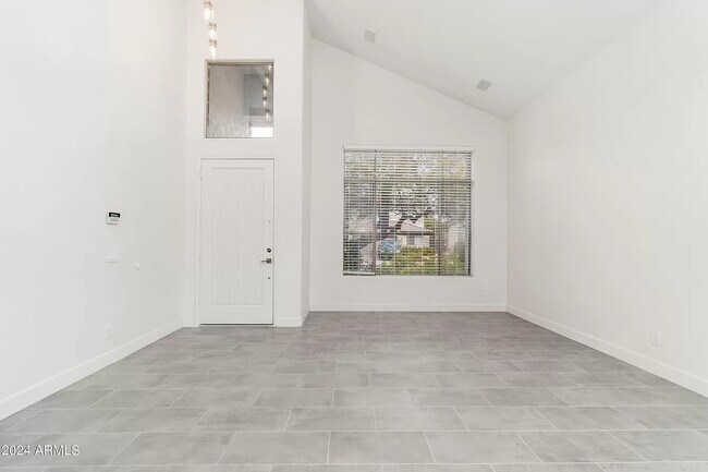 Building Photo - 6739 E Gelding Dr