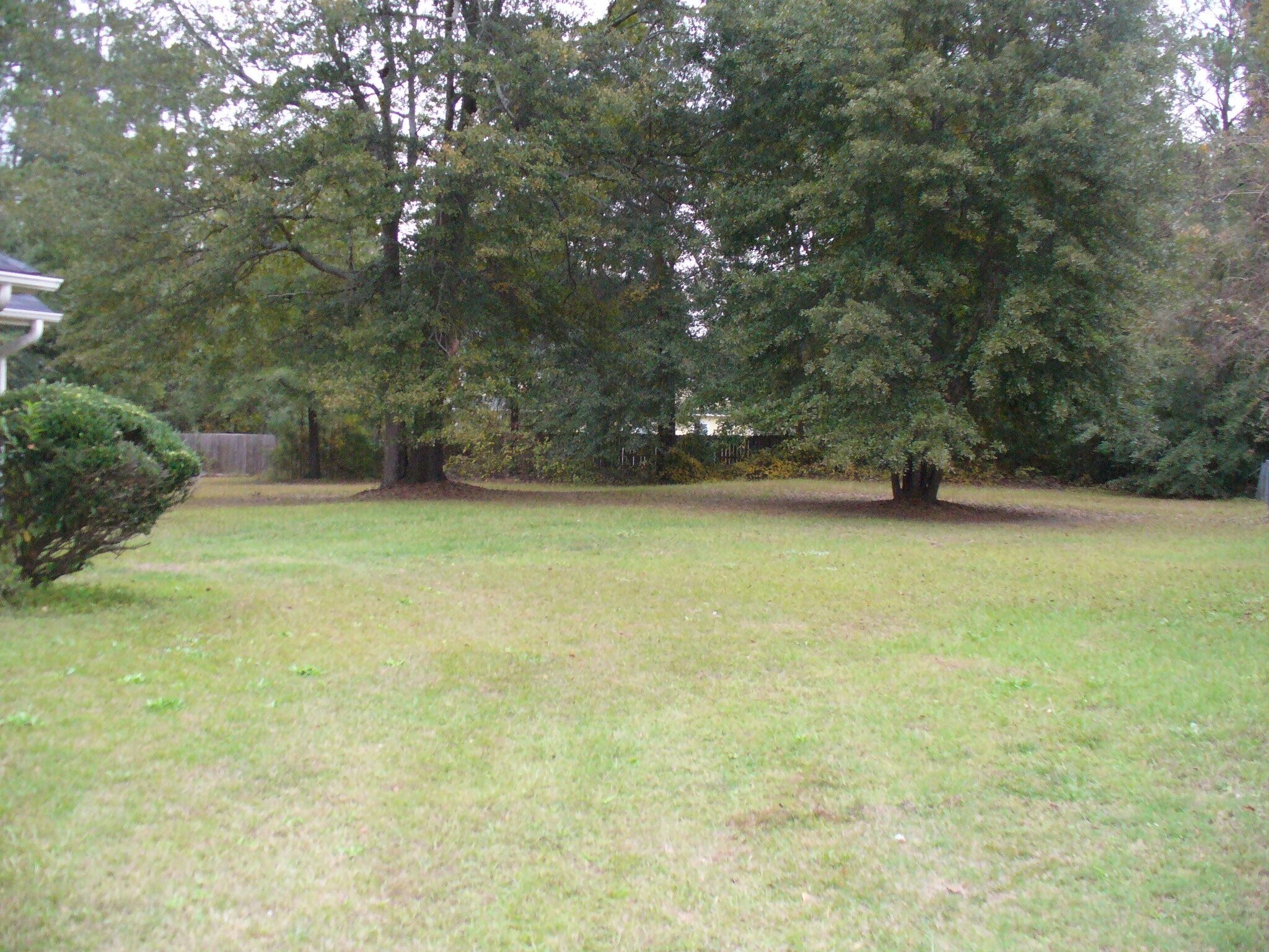 Building Photo - 1013 Pleasant Valley Dr