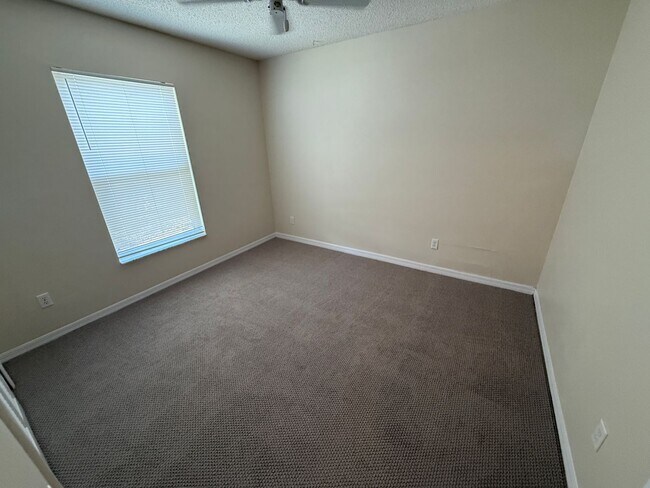 Building Photo - 113 Prairie Dune Way