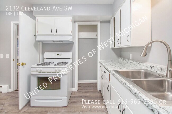 Building Photo - 2132 Cleveland Ave SW