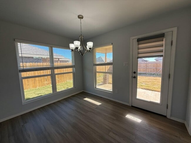 Building Photo - 8429 10th Pl