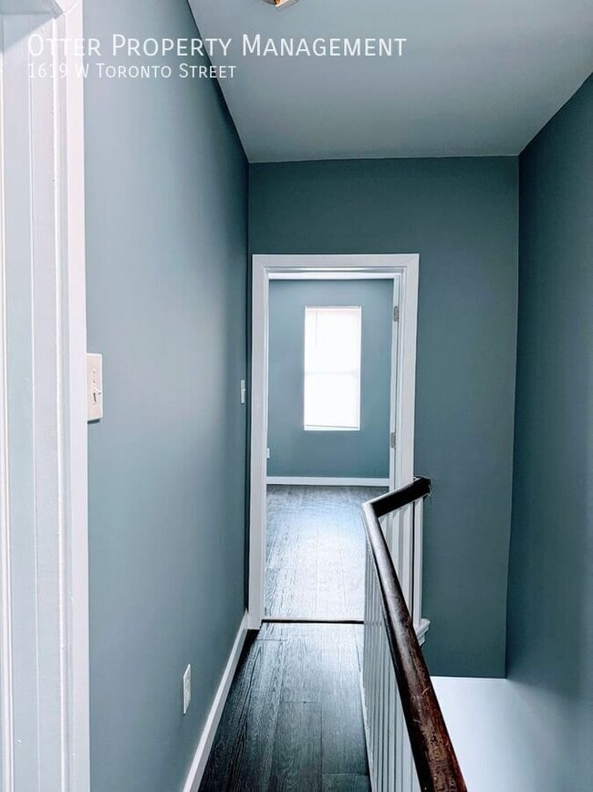 Building Photo - 1619 W Toronto St