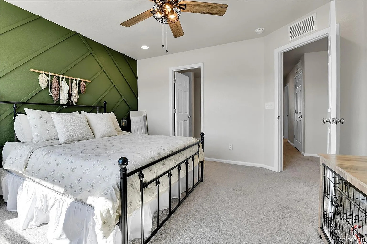 Building Photo - 6459 N Dunkirk St