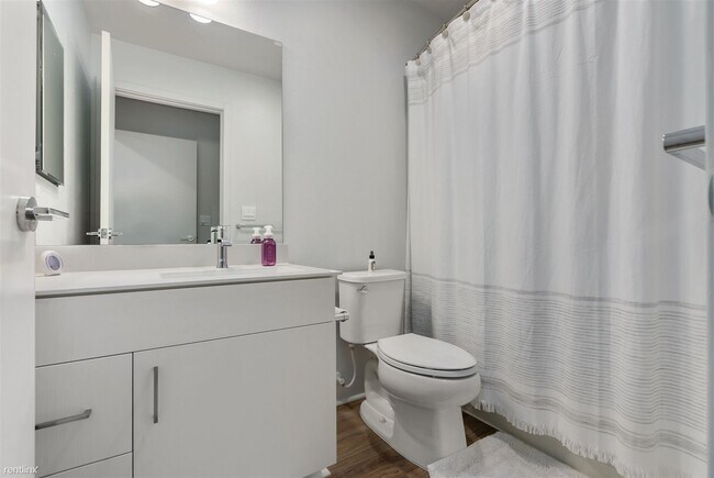 Building Photo - 3 br, 3.5 bath Townhome - 91-3575 Iwikuamo...