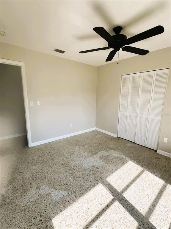 Building Photo - 6442 Treehaven Dr