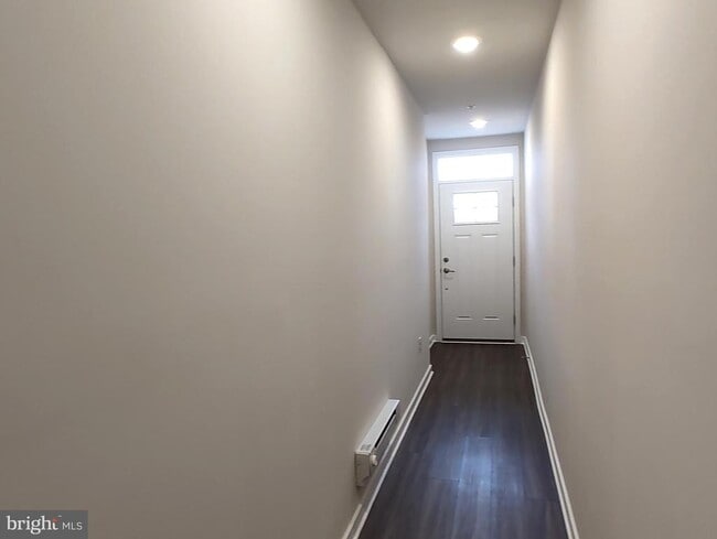 Building Photo - 3 Wafer Aly