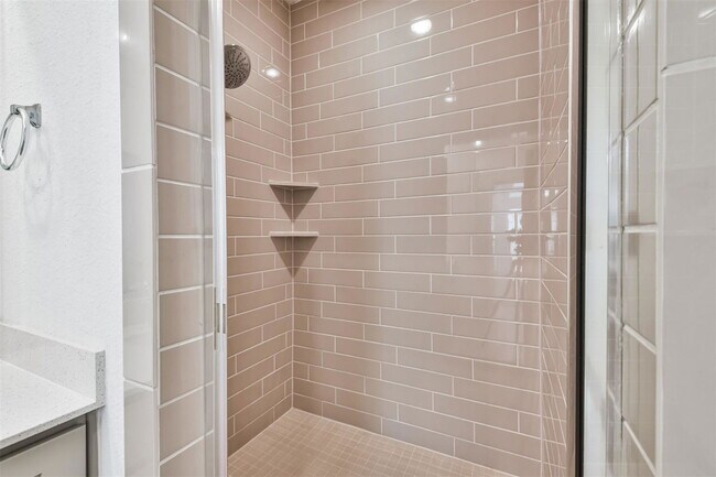 Building Photo - 582 Dry Fork Ln