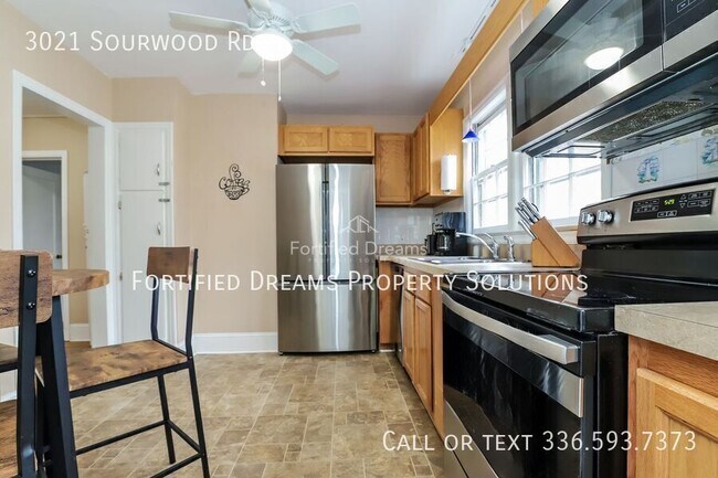 Building Photo - 3021 Sourwood Rd