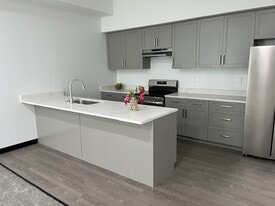 Building Photo - Serenity Shores