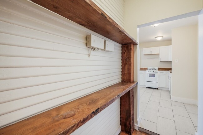 Building Photo - 1/1 Hidden Gem near Pearl