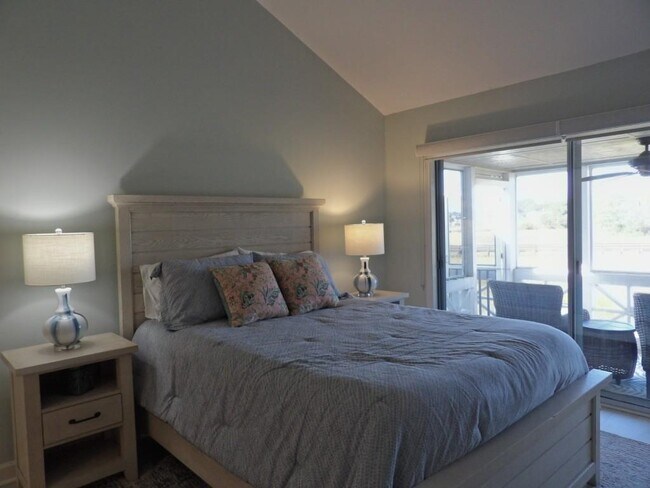 Building Photo - 4396 Baldwin Ave