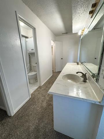 Building Photo - 2301 Claridge Cir