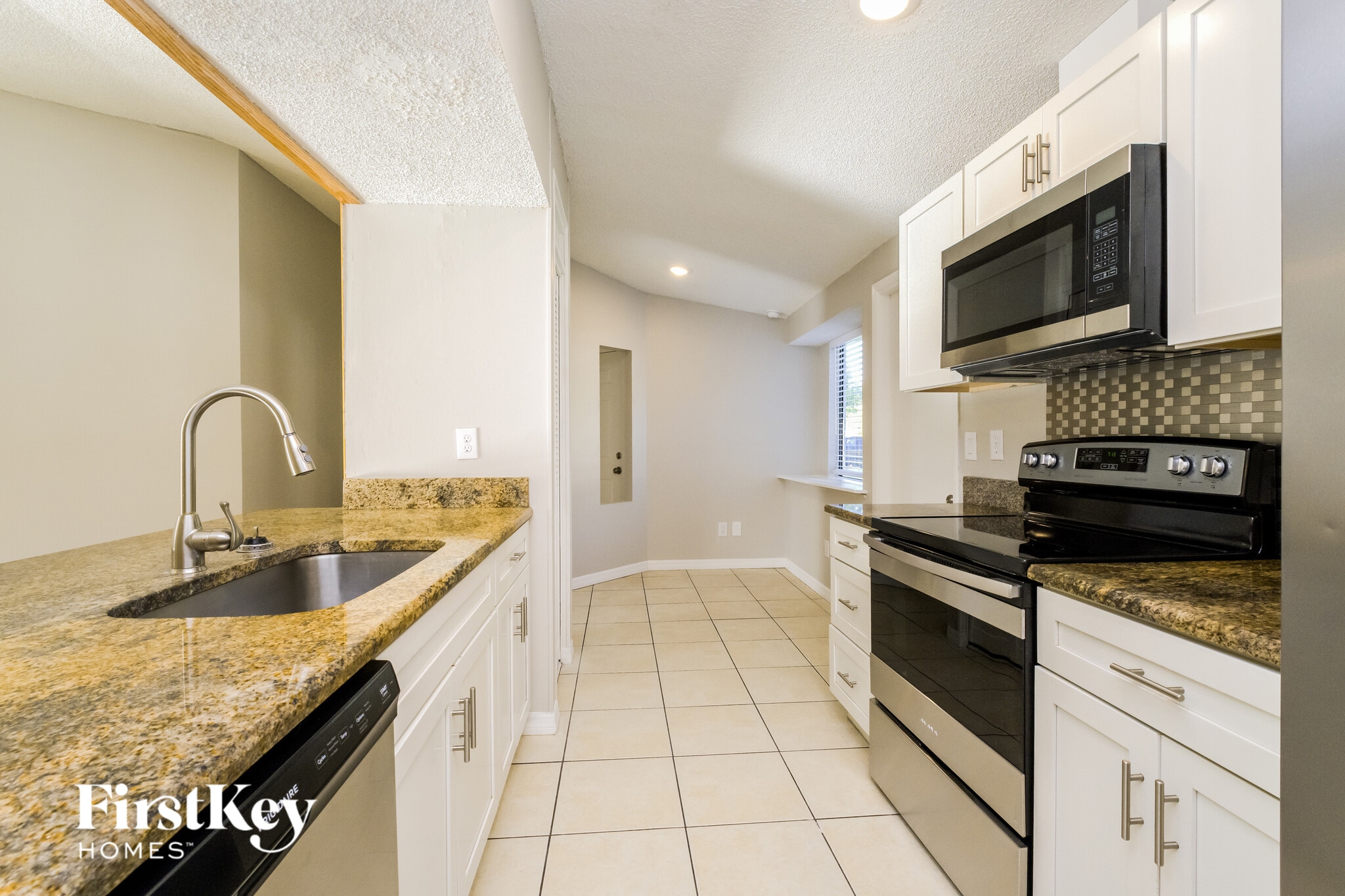 Building Photo - 4544 Weasel Dr