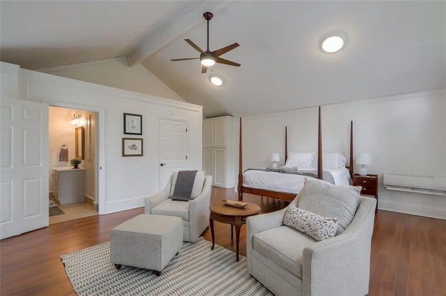 Building Photo - 392 Greenfield Ct