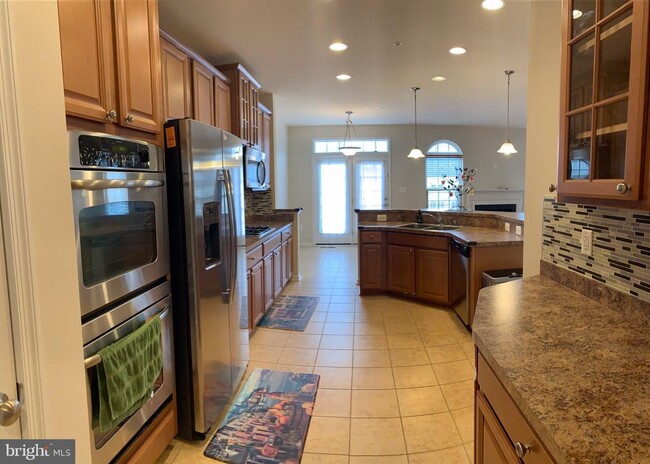 Building Photo - 2816 Admiral Ridge Rd