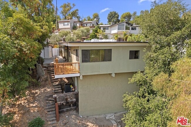 Building Photo - 4950 Marmol Dr