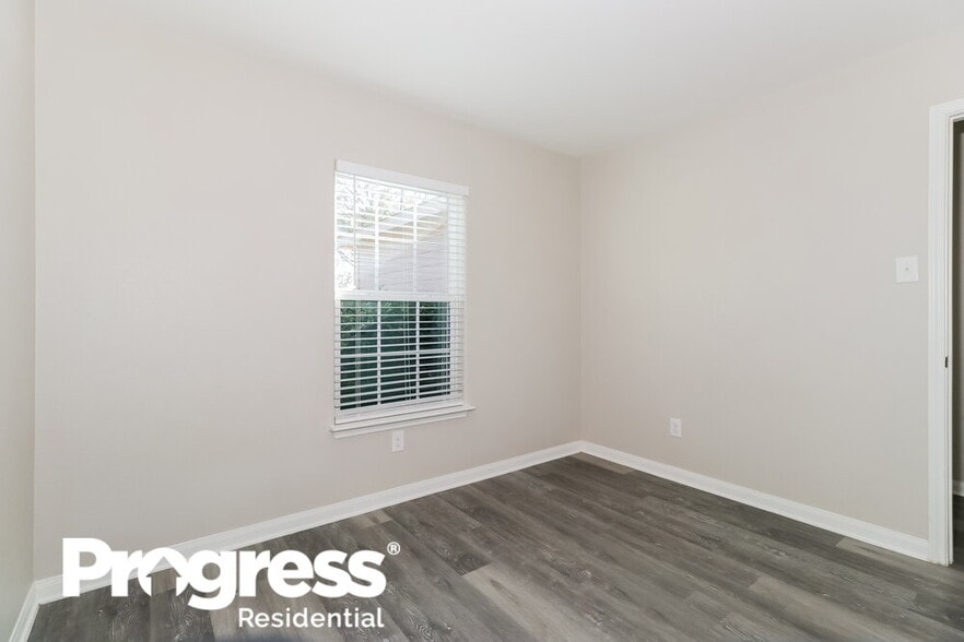 Building Photo - 428 Ruby Ln