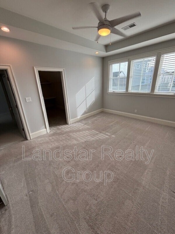 Building Photo - 6411 Moonseed St